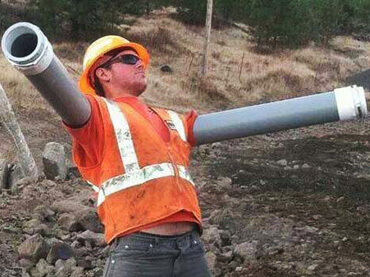 Compilation-of-Funny-Construction-Workers-Fail